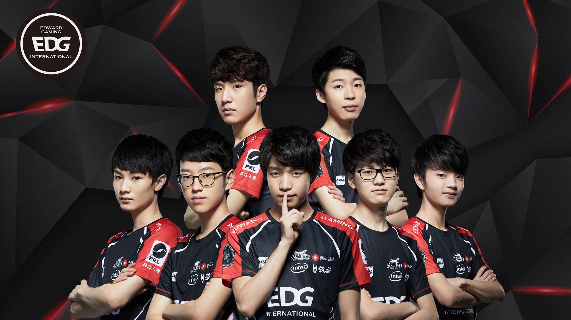 在众多参与 在众多参与